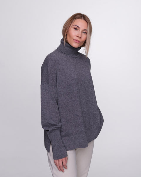 LIVIA Turtleneck Sweater