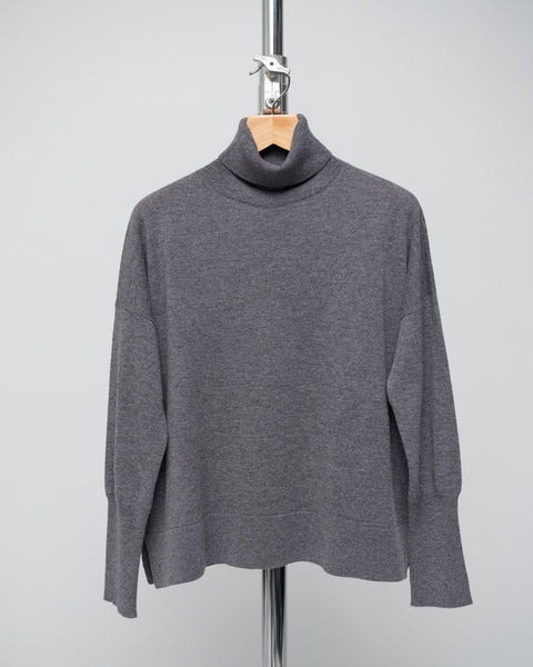 LIVIA Turtleneck Sweater