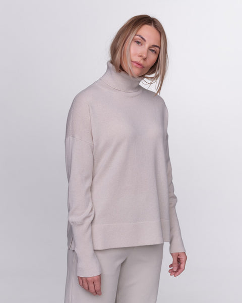 LIVIA Turtleneck Sweater
