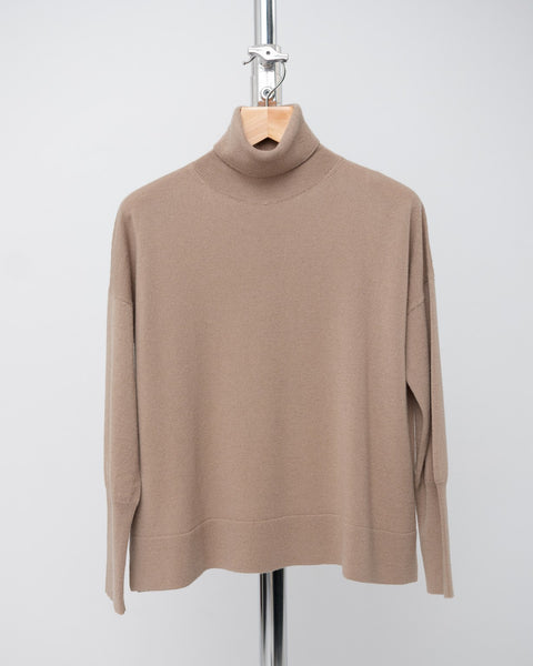 LIVIA Turtleneck Sweater